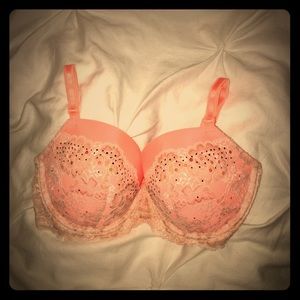 NWOT Victoria's Secret Demi Dream Angels 34DD Bra