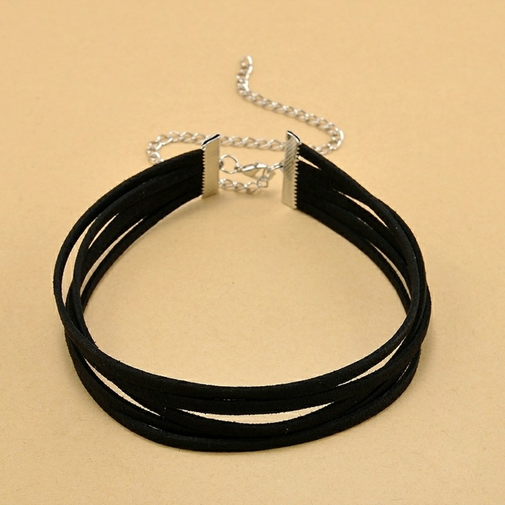 💕2 for $15💕Multi-Layer Velvet Choker - Picture 2 of 3