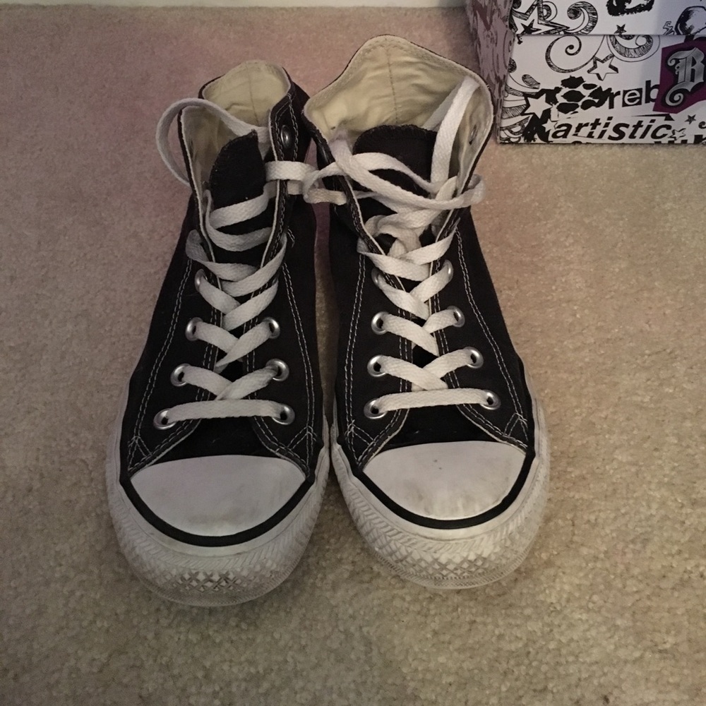 Black high top converse