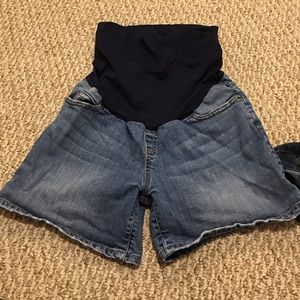 MATERNITY jean shorts