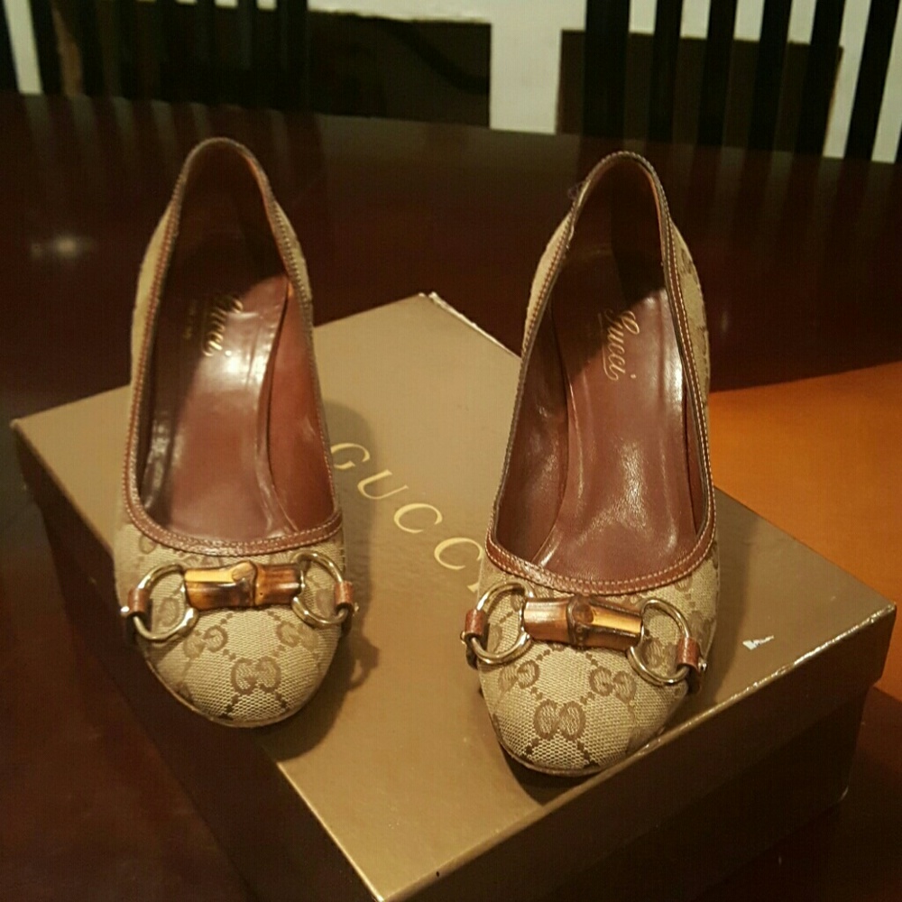 Authenthic Brown Gucci pumps