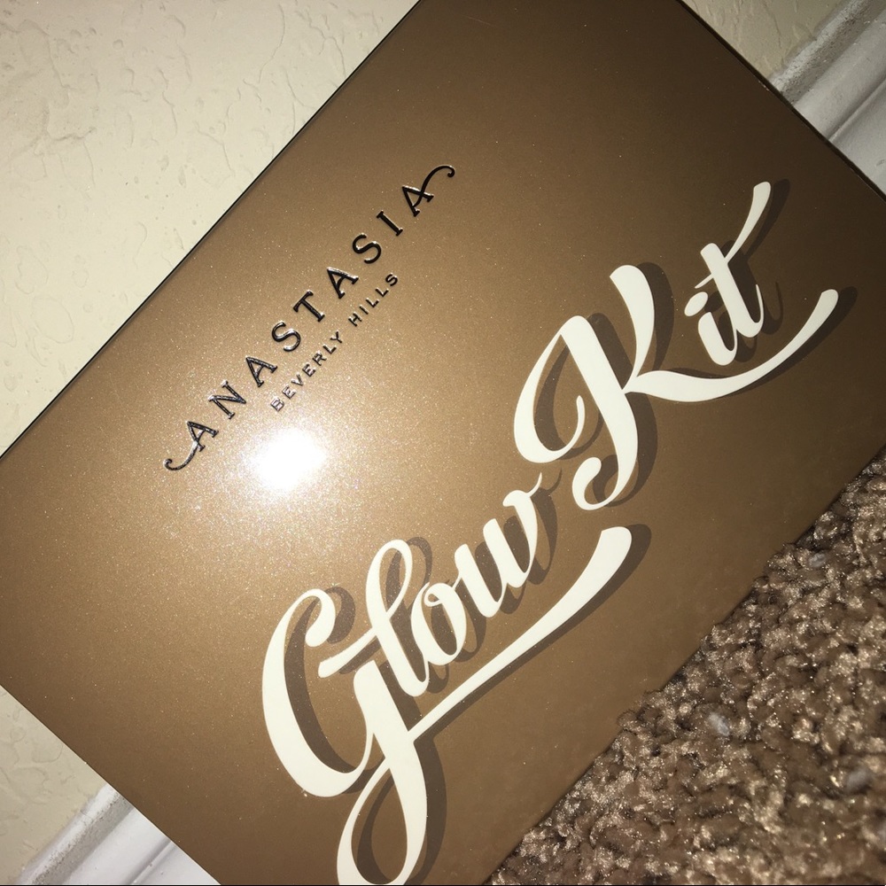Anastasia Beverly Hills Glow Kit