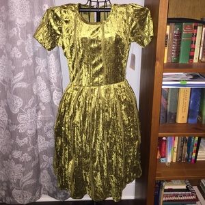 ⚡️24 HR SALE⚡️LIMITED EDITION LuLaRoe Amelia Dress