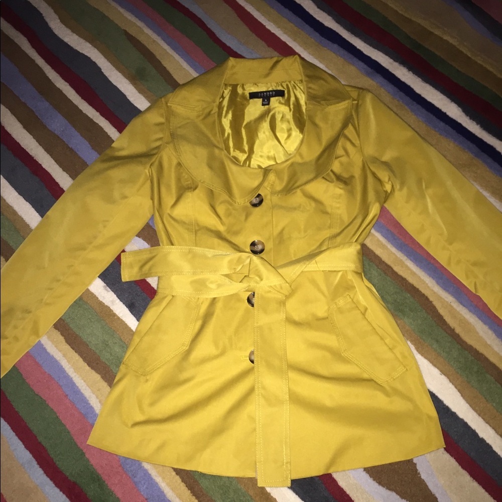 Ladies SANDRO Studio round collar belted blazer