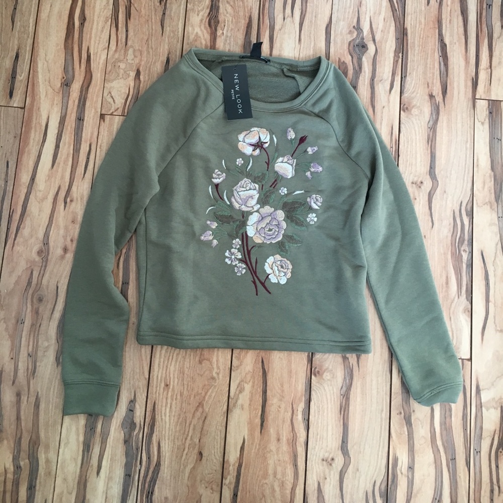 ASOS green sweater with beautiful flower pattern!