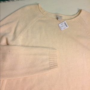 🌿NWT J. Crew Cream Sweater🌿