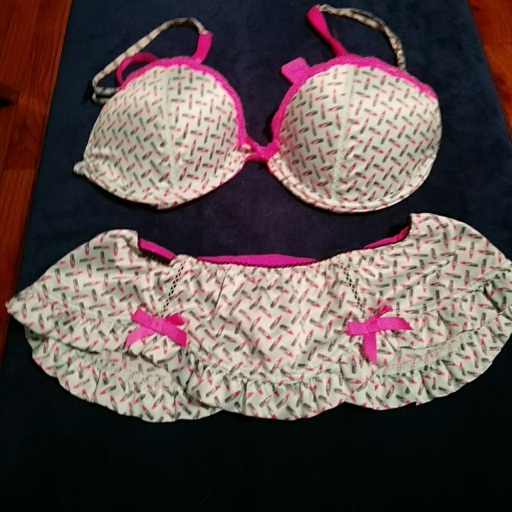 Victoria secrets lingerie