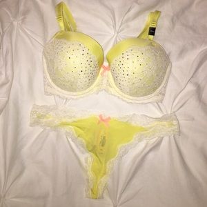 VS Dream Angels Demi 34DD set M