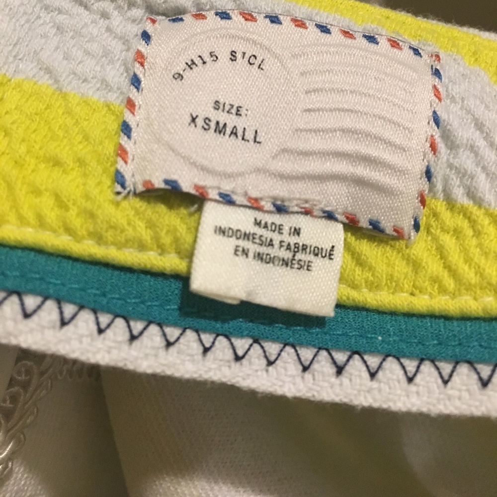 Striped Ruffle-Sleeve Top - Picture 4 of 4