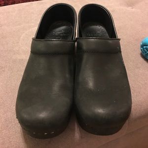Black Dansko Clogs size 38