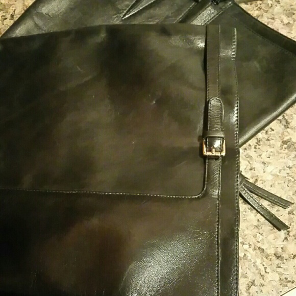 Shoe - Picture 2 of 3