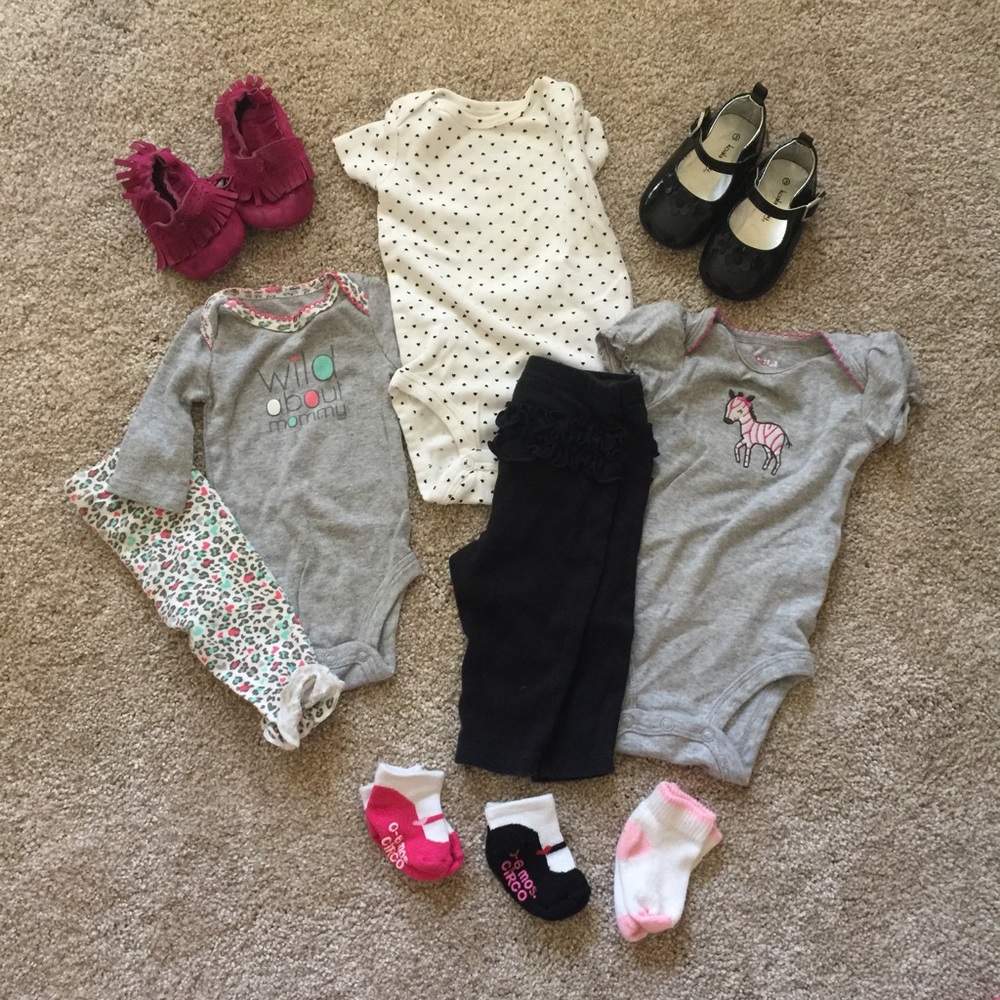Mix and match 0-3 months and newborn Girls Lot