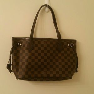 Louis Vuitton Neverfull pm