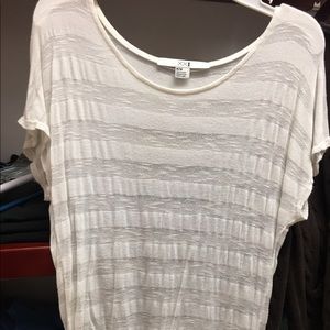 White stripped tee