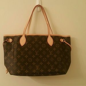 Louis Vuitton Neverfull pm