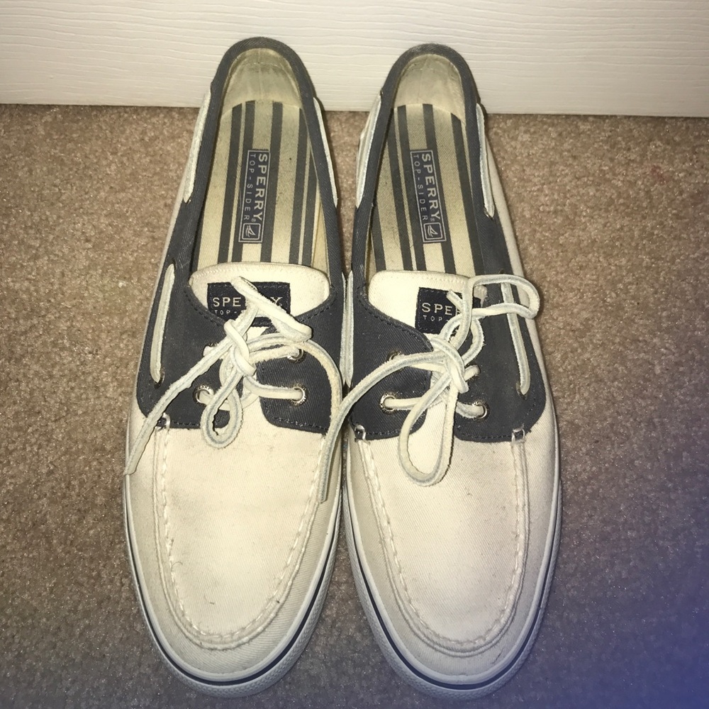 Like new white and blue cloth Sperrys! - Picture 2 of 4