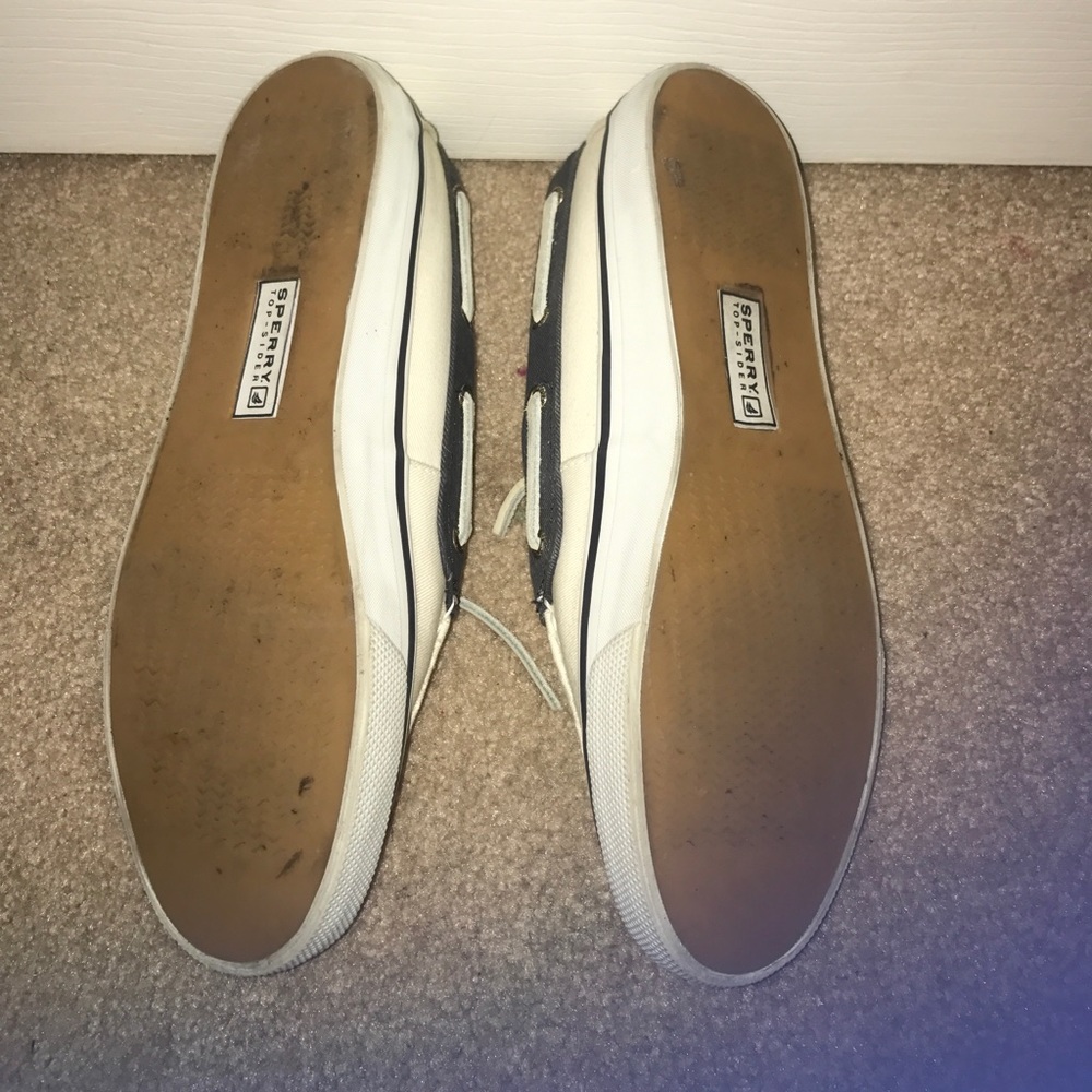 Like new white and blue cloth Sperrys! - Picture 3 of 4