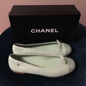 New 100% authentic Chanel flats