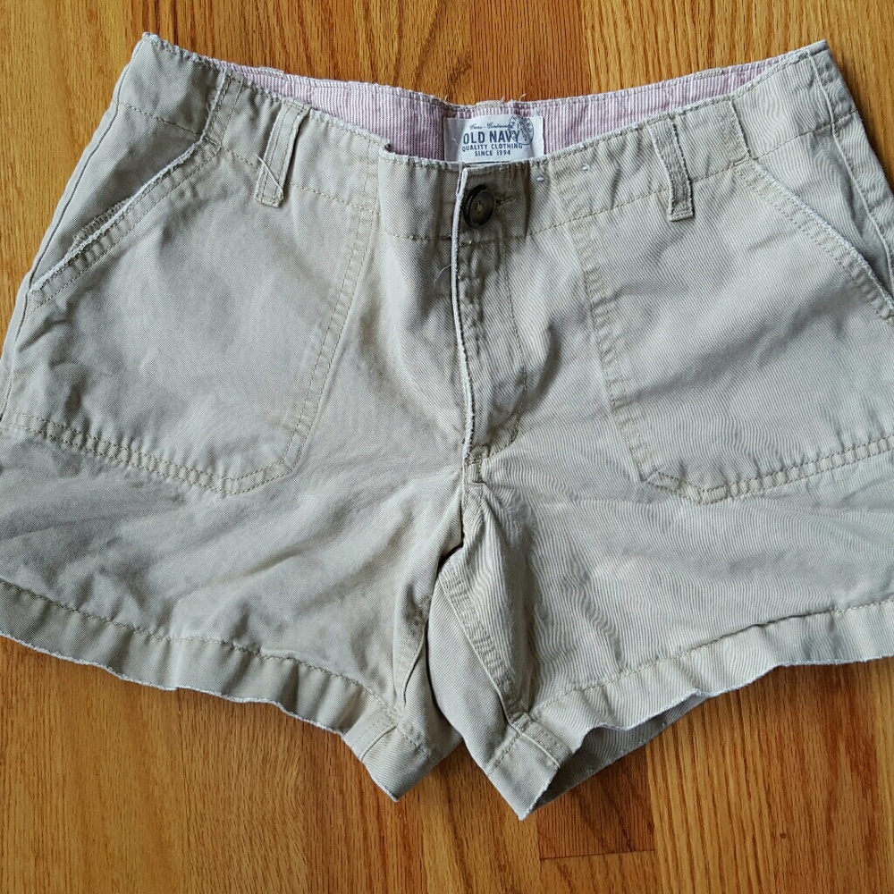 Old navy khaki shorts