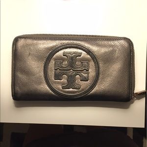 Tory Butch Silver Wallet