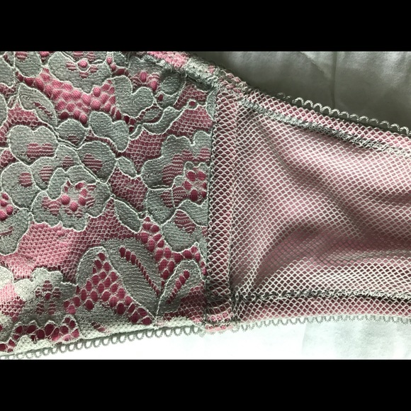 🎀 Delicate and Versatile B'Tempt'd Balconnette🎀 - Picture 4 of 7