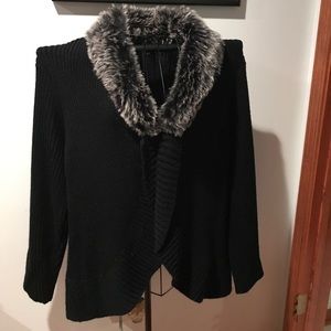 Black Sweater with Faux Fur Collar 3X