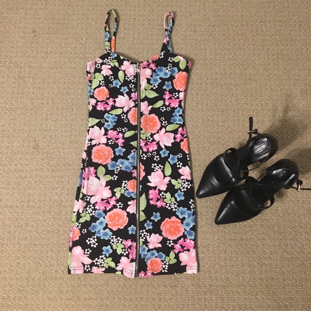 H&M floral bodycon dress NWT