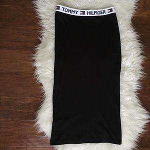 Tommy Hilfiger Black Midi Skirt 🖤