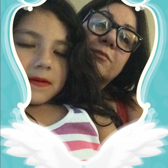 Meet your Posher, Nilda - Picture 1 of 1