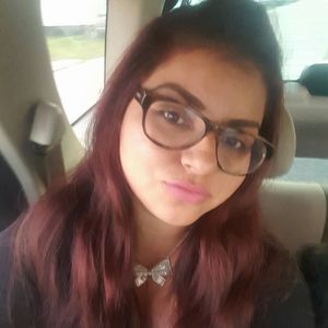 Meet your Posher, Claudia