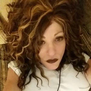 Meet your Posher, Marcia