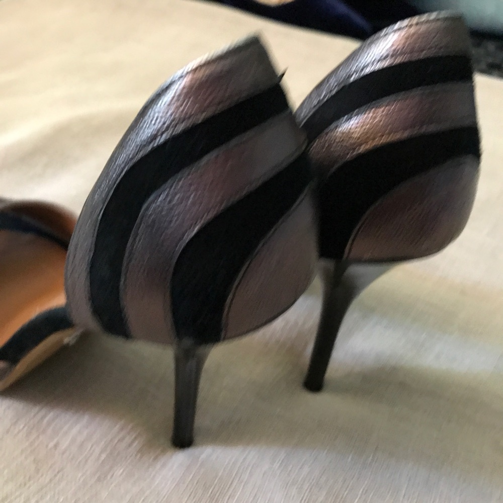 🌴Rough Justice Handmade in Italy Heels - Picture 3 of 5