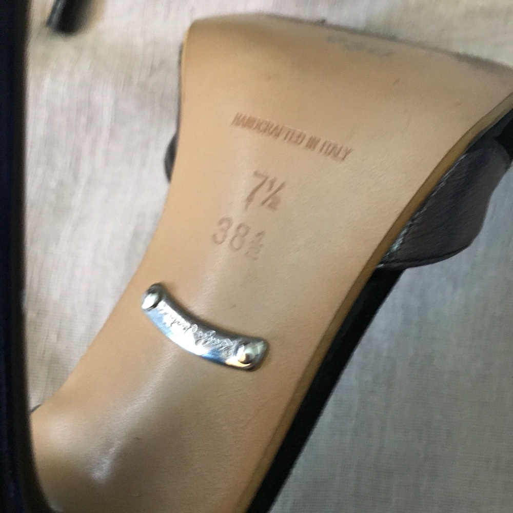 🌴Rough Justice Handmade in Italy Heels - Picture 4 of 5