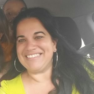 Meet your Posher, Debora