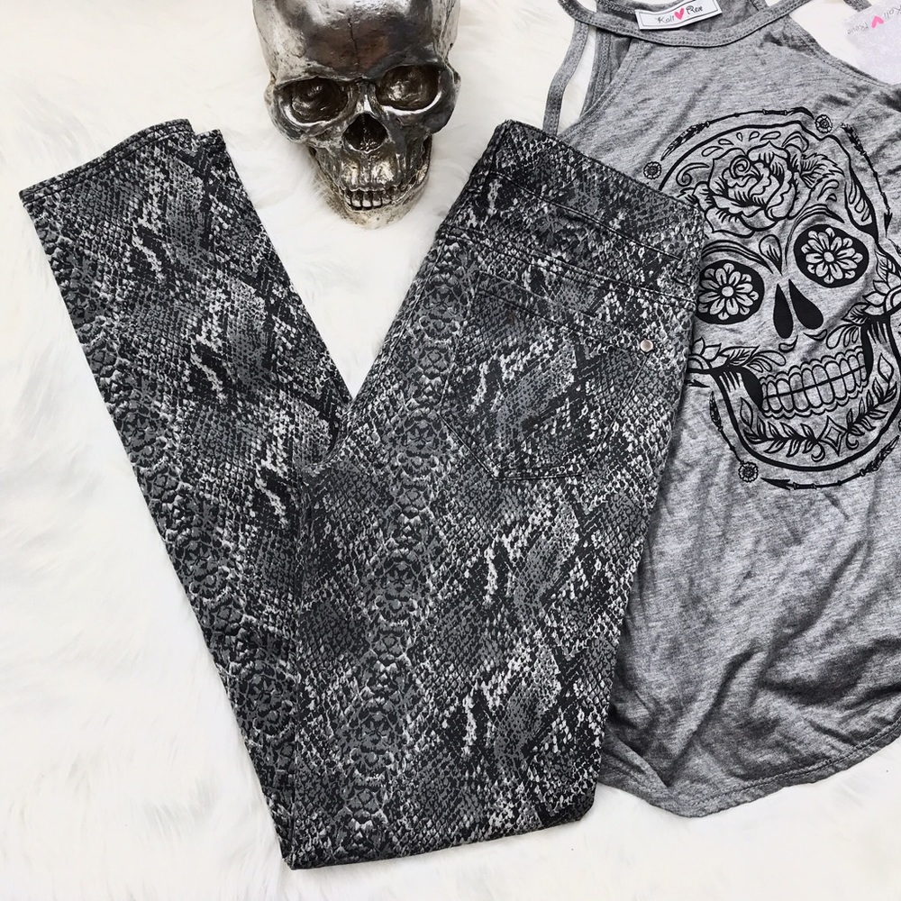 Grey snake skin printed stretch skinny jeans