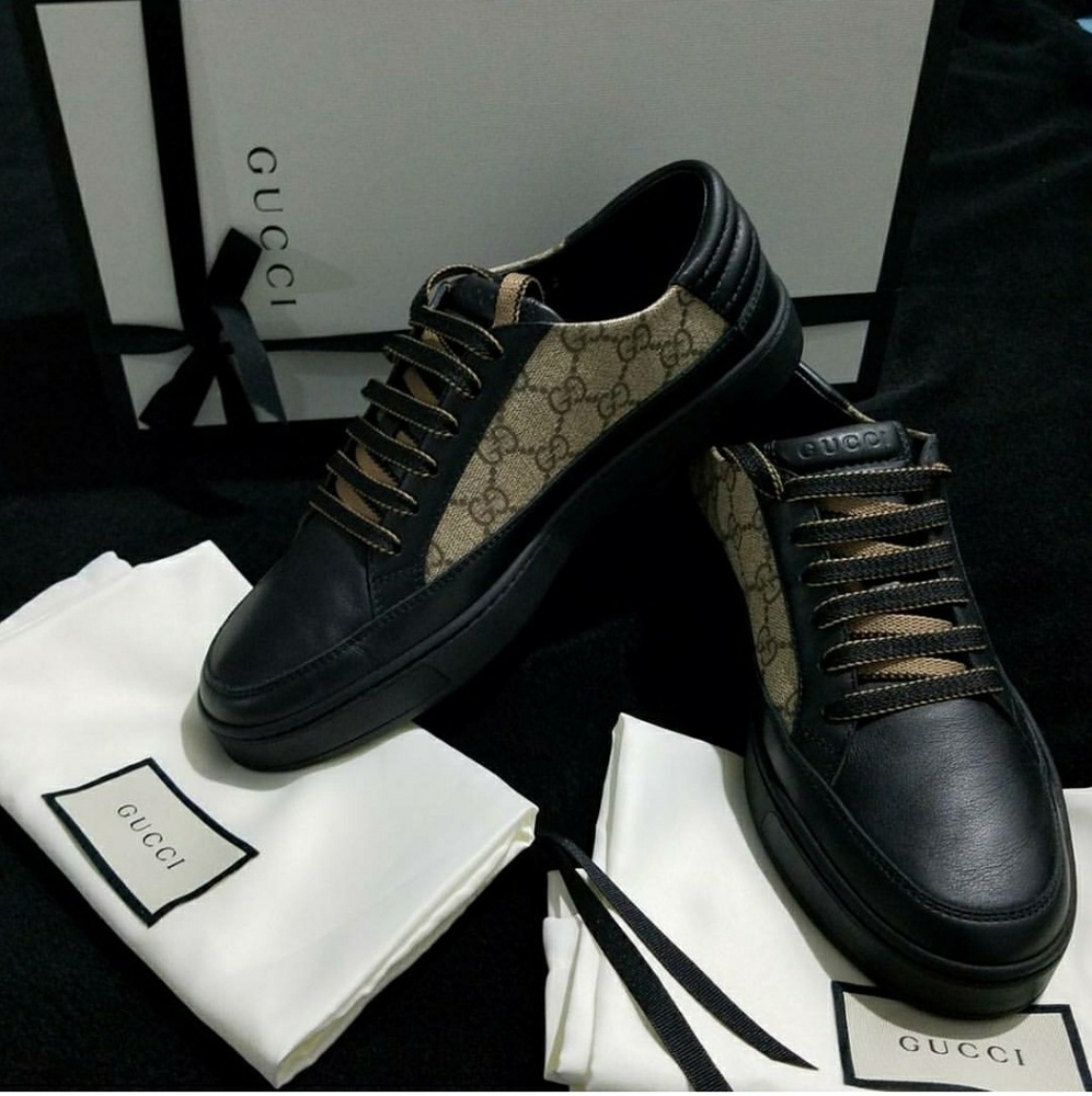 Gucci Sneakers! Size 9