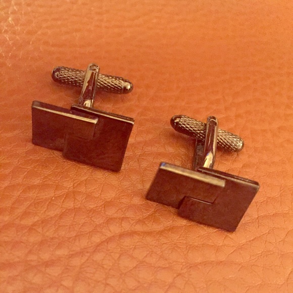 Accessories - Interlocking face cuff links Accessories - Interlocking face cuff links