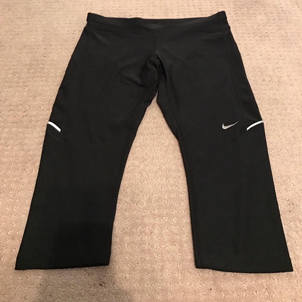 3/$25 🌟 Nike Running Crops