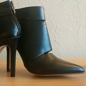 Cut out ankle boots