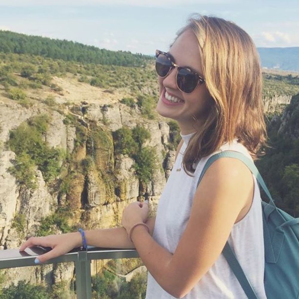 Meet your Posher, Natalie