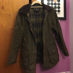 Barbour Classic Beadnell Sz 4