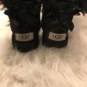 Black Uggs