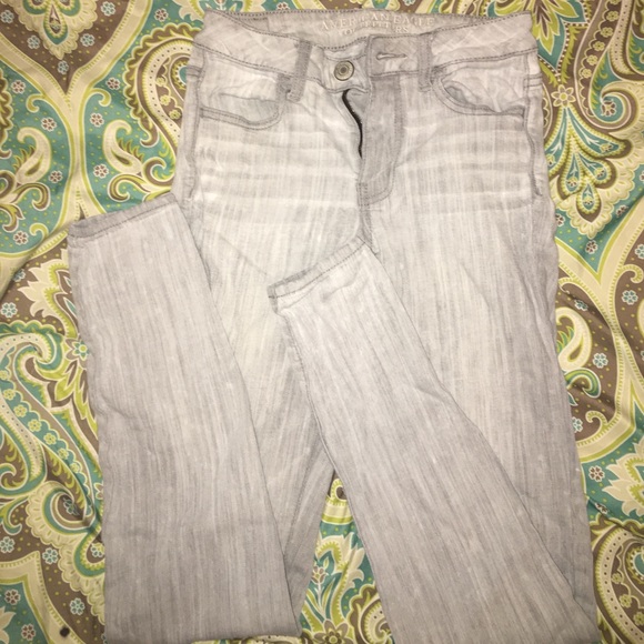 American Eagle Grey Super Stretch Hi-Rise Jeggings Size 2 - Picture 5 of 5