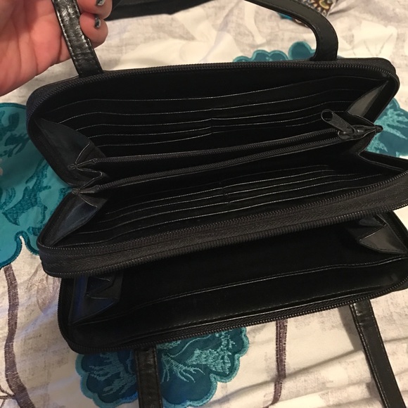 Purse - Picture 2 of 2