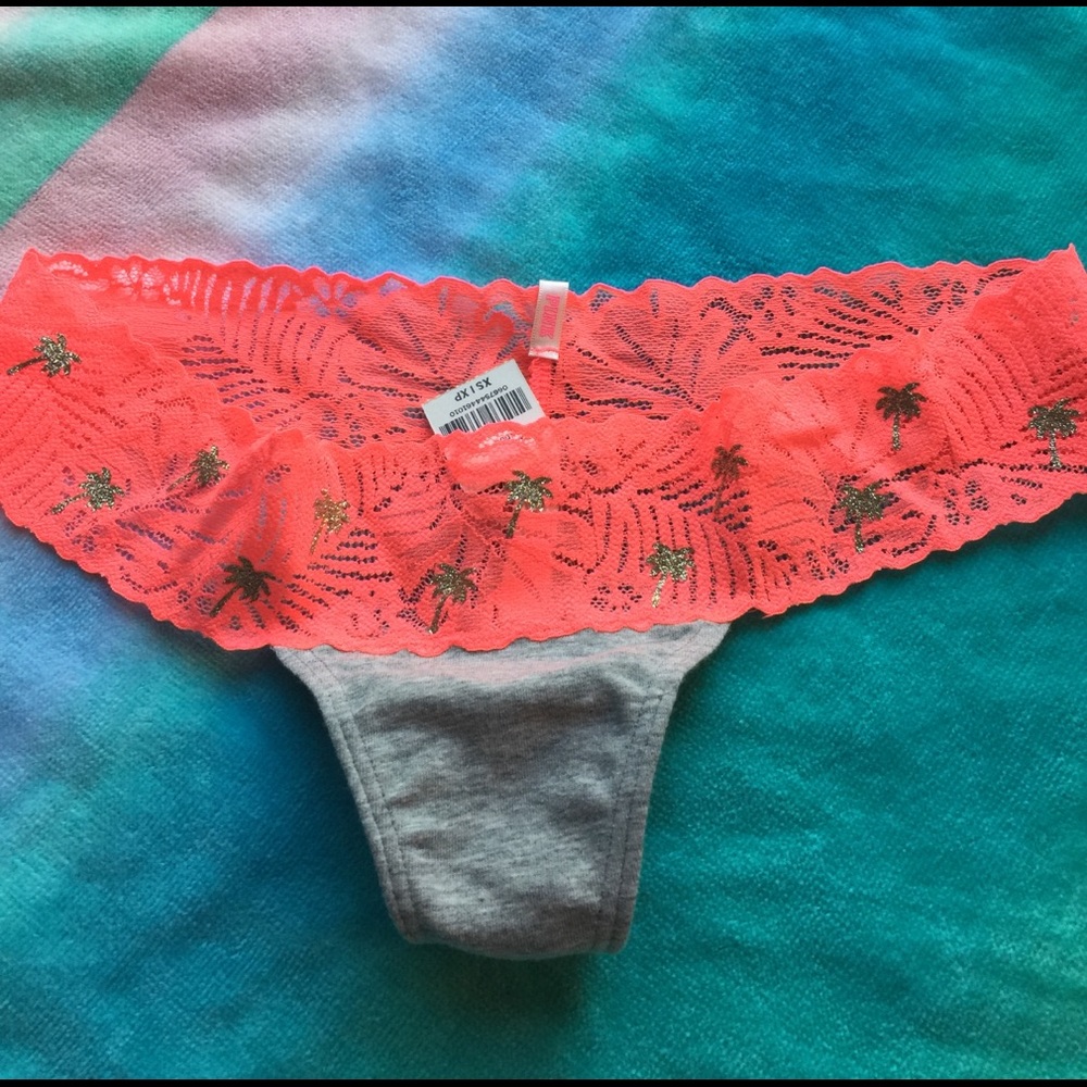 NWT PINK VICTORIAS SECRET THONG SZ  EXTRA SMALL