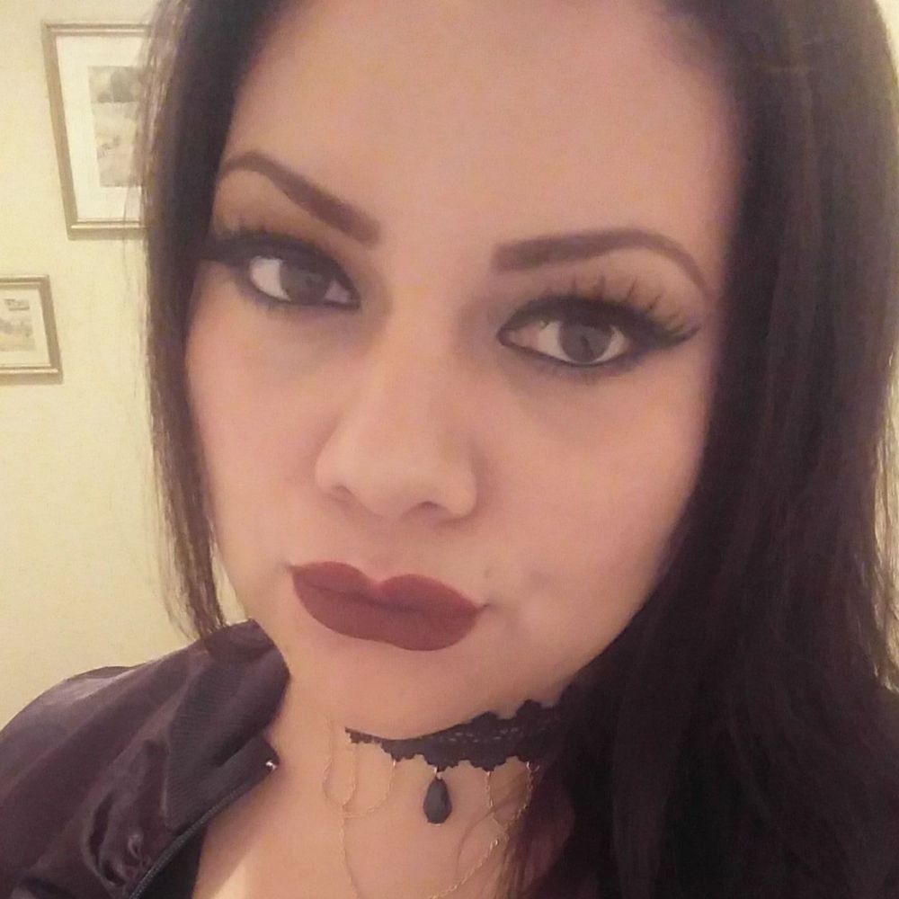 Meet your Posher, Liz