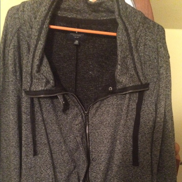 American Eagle zip up jacket - Picture 2 of 4