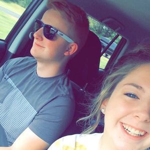 Meet your Posher, Devin