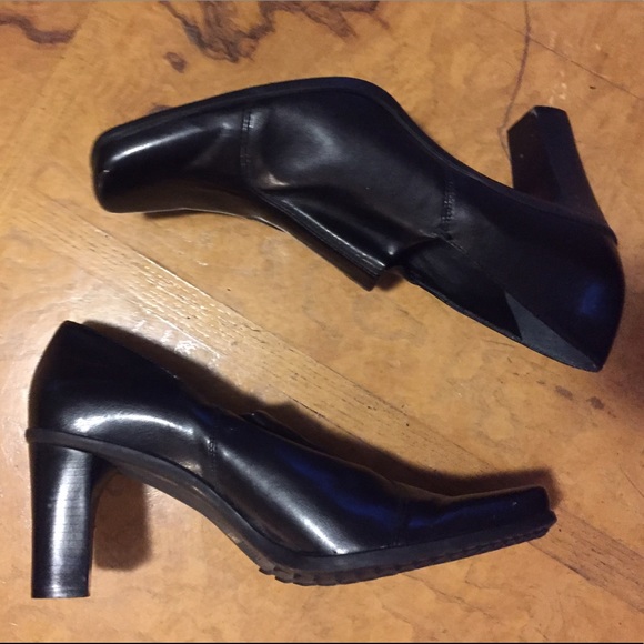 Franco Sarto  black leather heels - Picture 3 of 4