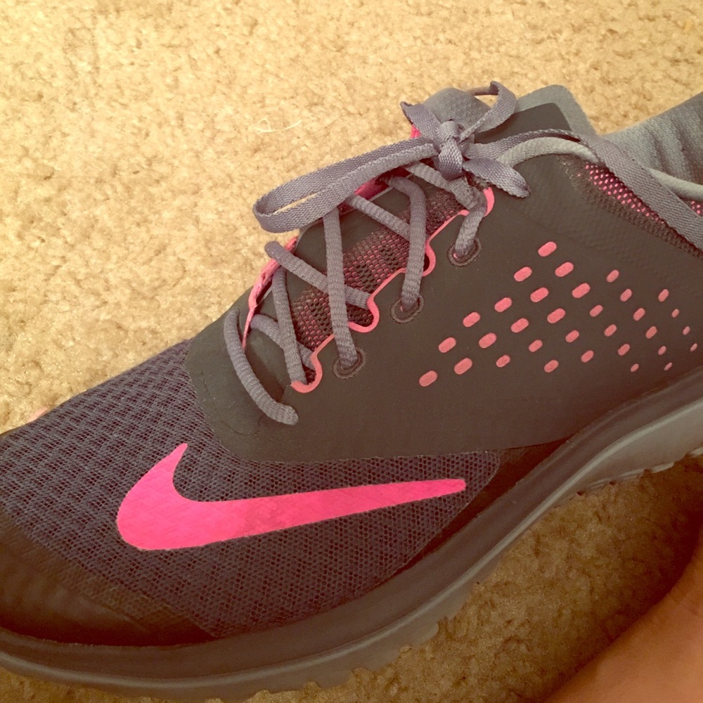 Nike fitsole shoes